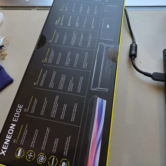 CORSAIR Xeneon Edge 14.5" Screen Touchscreen Display - Picture 5 of 8